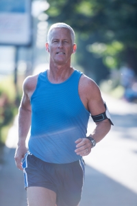 אפשר להתחיל לרוץ מרתון בגיל 58 ?!